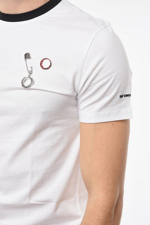 FRED PERRY Slim-fit T-shirt with Brooches Detailing and Contrasting Collar