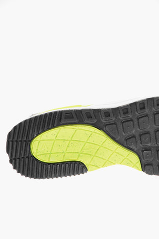 Sneakers AIR MAX SYSTM In Suede e Mesh con Dettaglio Fluo