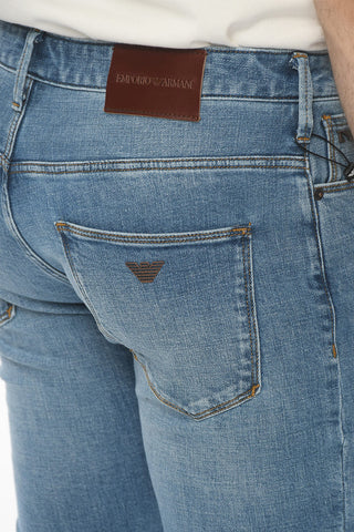 EMPORIO Jeans Slim Fit J06 con Effetto Delavé e Logo Patch in Pelle 17cm