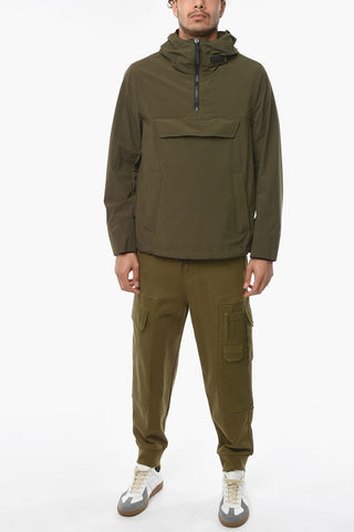 Anorak a Tinta Unita con Tasche Frontali e Cappuccio