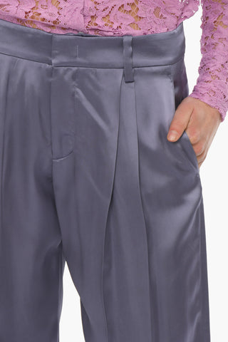 Pantaloni Svasati a Doppia Pince in Satin Vita Alta