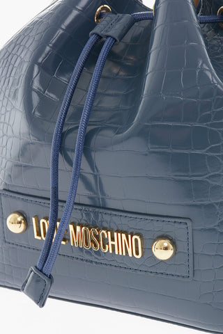 LOVE Bucket Bag aus Kunstleder in Krokodiloptik mit Maxi-geprägtem Logo