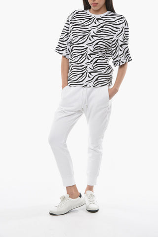T-Shirt Girocollo a Fantasia Animalier con Dettaglio Gioiello