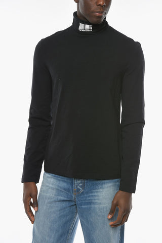 Virgin Wool Elasticated T-shirt with Turtleneck and BARCODE Print