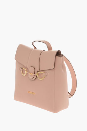 LOVE Rucksack aus veganem Leder mit herzförmigen Verschlüssen