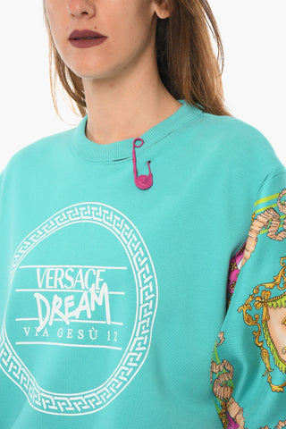 Barocco-patterned DREAM Sweatshirt with Logo Print and Brooch on the Collar