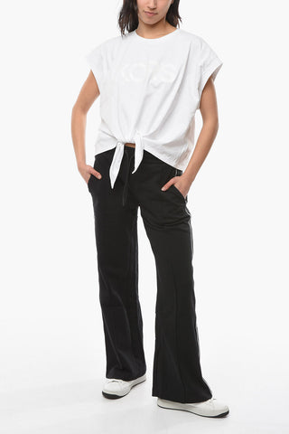 T-shirt Crop con Nodo e Logo Ton-sur-ton