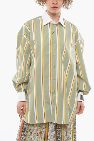 Camicia Business Oversize con Motivo a Righe e Logo Cucito