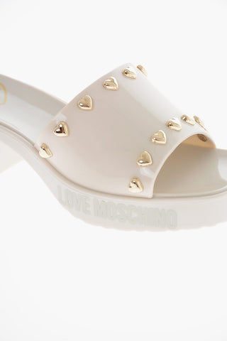 LOVE Sandali in Gomma con Borchie a Forma di Cuore 5.5cm