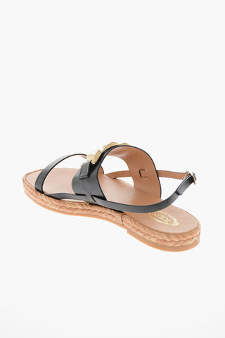 Sandali in Pelle con Suola in Raffia e Dettaglio Catena
