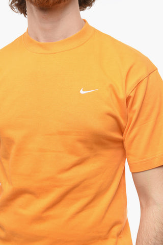 T-Shirt Girocollo in Tinta Unita con Logo Ricamato