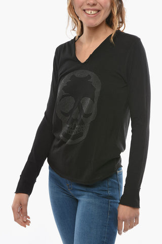 T-Shirt a Manica Lunga con Scollo a V e Teschio in Strass