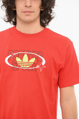 T-shirt TREFOIL FOREVER con Stampa Multicolor