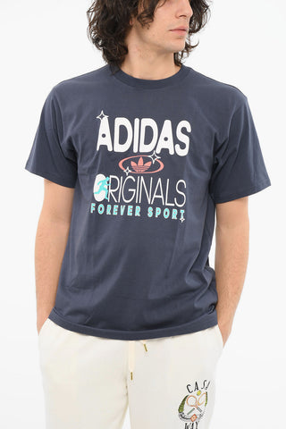 Crewneck T-shirt iwth Embossed Logo Lettering