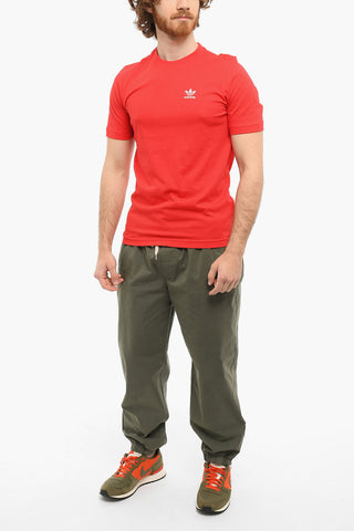 Embroidered Logo ESSENTIAL Shorts Sleeved T-shirt
