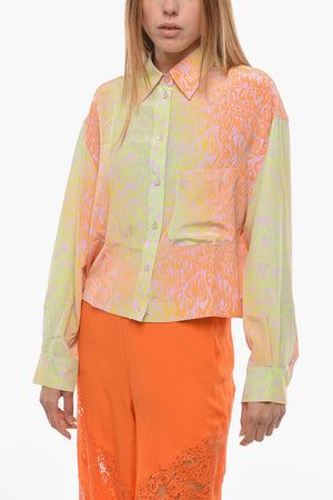 Kurze Seidenbluse mit Monogramm-Print