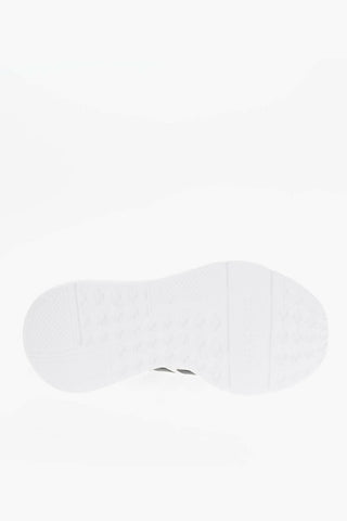 Lace-up SWIFT RUN 22C Sneakers with Side Stripes