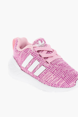 SWIFT RUN 22 Lace-up Sneakers with Side Stripes