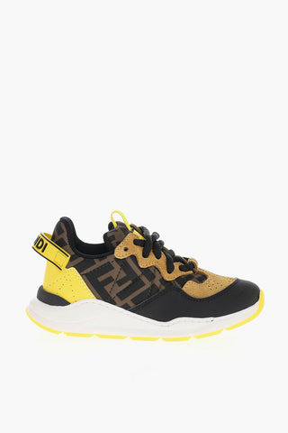 Sneakers in Pelle Allacciate con Dettaglio Logo