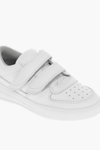 Sneakers in Pelle con Chiusura in Velcro e Logo