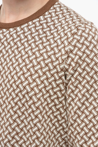 Lightweight Crew-neck  Sweater with Basket Wave Motif