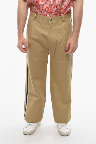 Pantaloni MALINKE a Una Pince con Strisce Laterali