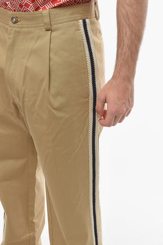 Pantaloni MALINKE a Una Pince con Strisce Laterali