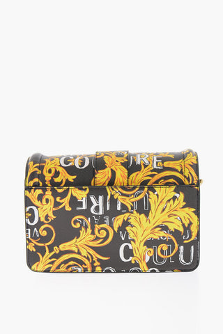 JEANS COUTURE Barockmuster-Tasche RANGE F aus Saffiano-Kunstleder mit dekorativer übergroßer goldener Schnalle