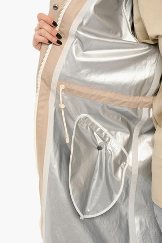 Cappotto Con Cappuccio E Coulisse E Inserti Metallizzati