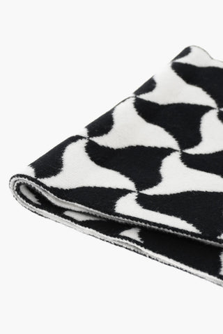 Sciarpa in Lana con Motivo WAVY TRIANGLE