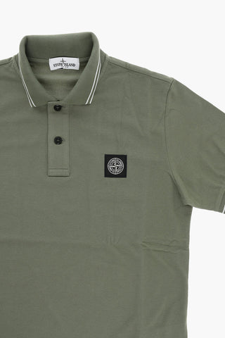 Polo 2 Bottoni in Tinta Unita con Patch Logo 