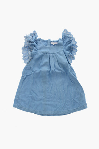 Dress with flared Sleeve