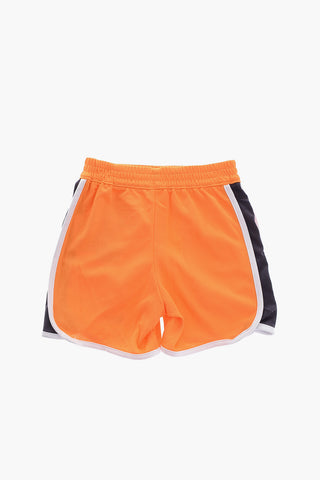 Set aus T-Shirt mit Rundhalsausschnitt und Shorts mit kontrastierenden Seitenstreifen