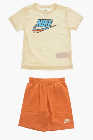 Set mit bedrucktem Rundhalsshirt und Shorts mit elastischem Bund