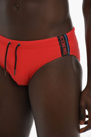 Solid Color SPEEDO Swim Briefs with Contrasting Detail