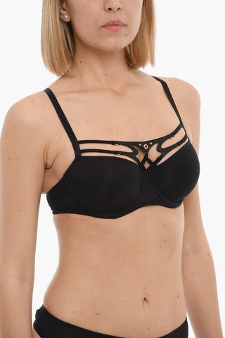 Einfarbiger BH mit Cut-Out-Details