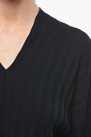 Maglia a Costine con Scollo a V