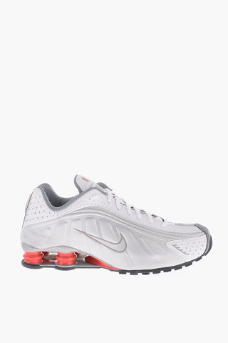 Two-Tone Faux Leather SHOX R4 Sneakers with Contrasting Sole