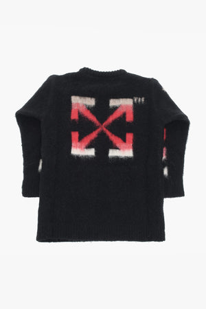 Rundhals-Top mit Logo-Plakette