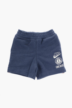 Shorts mit 2 Taschen und Seitenstreifen