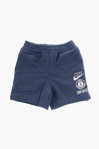 Shorts a 2 Tasche con Bande Laterali