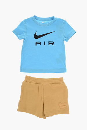 Set Rundhals-T-Shirt Und Shorts