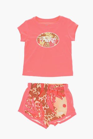 Gemustertes T-Shirt- und Shorts-Set