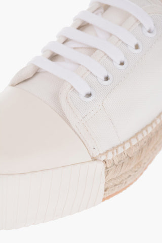 Sneakers in Tela Punta Quadrata con Rifiniture in Rafia