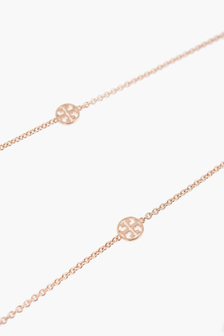 Collana Lunga Effetto Dorato con Decorazioni Iconiche