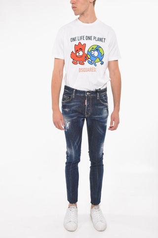 Super-twinky-fitting Dark-washed Denims with Distressed Detailing