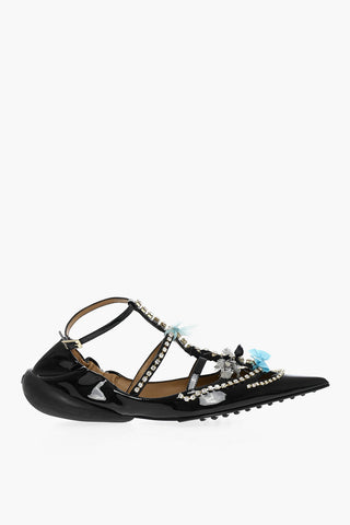 Patent Leather Pointed Sandals Embelished With Rhinestones