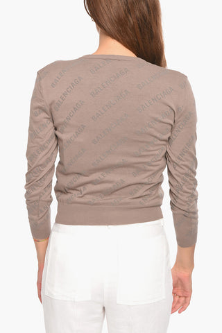 Cardigan Crop con Lettering Ton-sur-ton Allover