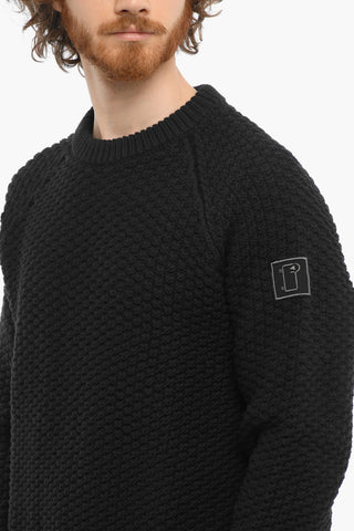 Solid Color Crew-Neck Sweater with Patch Embroidery
