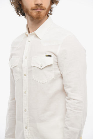 Light Shirt with Snap Buttons and Spread Collar